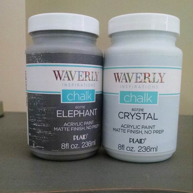 Waverly chalk paint review & a side table makeover